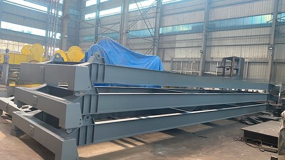 Voorwaarde 42 ton nuttige lading 40ft Shipping Container Spreader Halfautomatische hefbalken met sling afmeting 12118 x 2438 mm