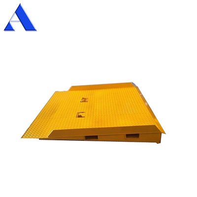 Dock Truck Warehouse Dock Mobile Forklift Container Loading Ramp 6 Ton 8 Ton en 12 Ton Online Ondersteuning Naverkoopservice